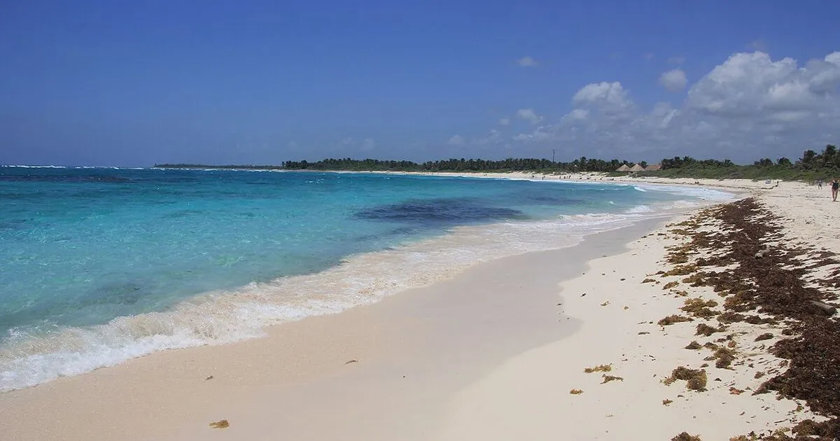Vista de la playa en Xcacel