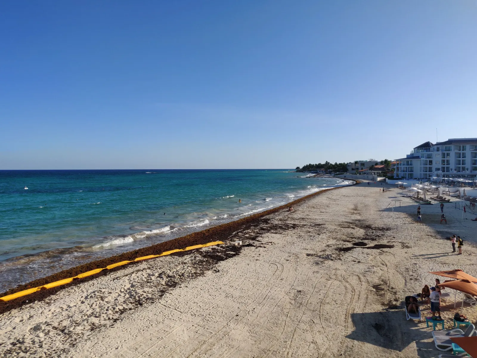 Vista de la playa en Playacar Palace