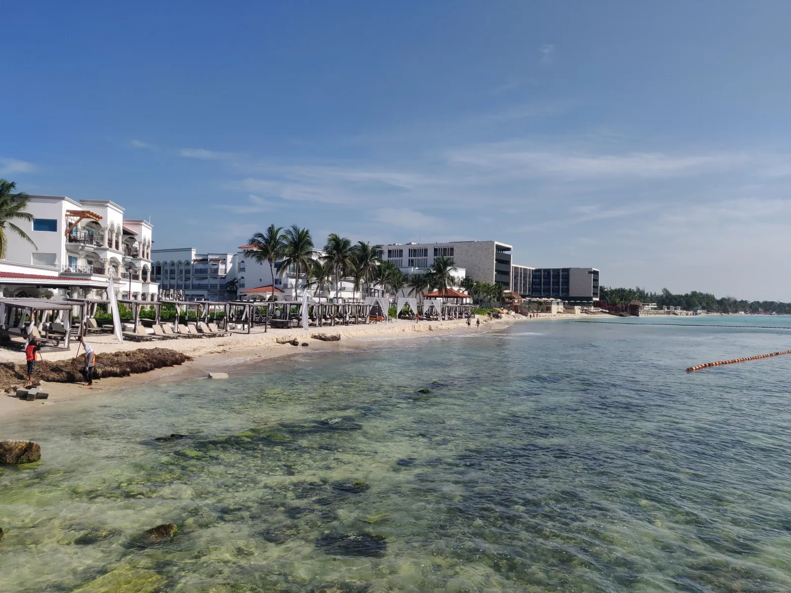 Vista de la playa en Muelle Constituyentes