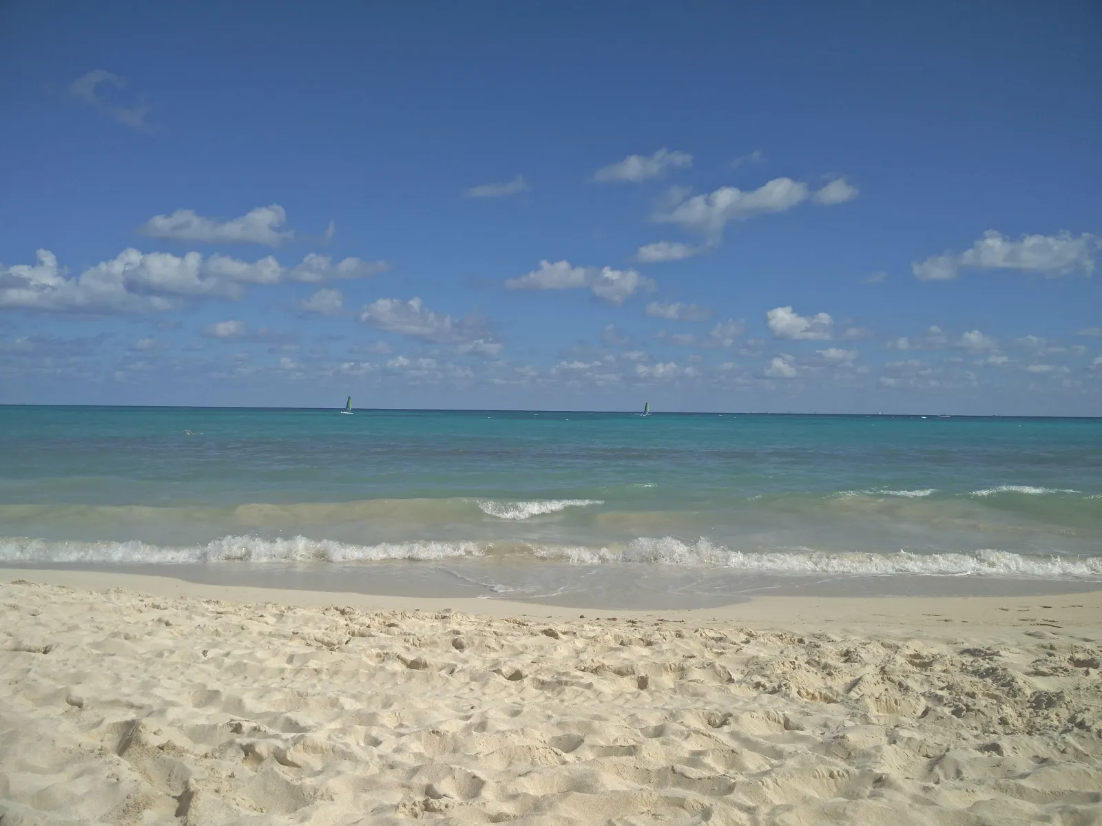 Vista de la playa en Calle 88 Beach Access